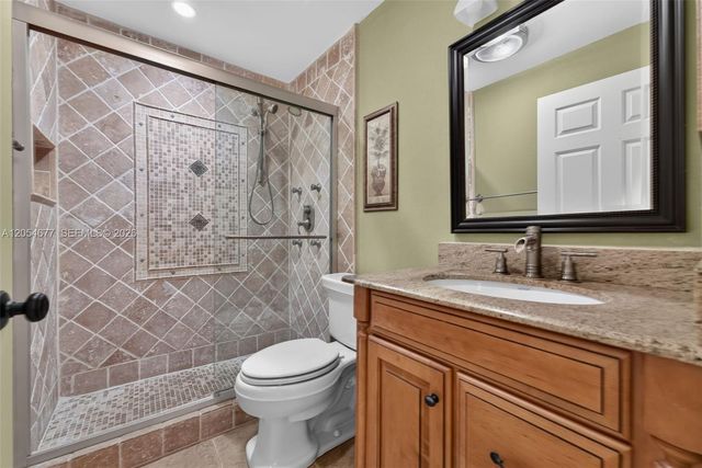 19113 NW 64th Ct, Hialeah, FL 33015