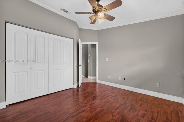 19113 NW 64th Ct, Hialeah, FL 33015