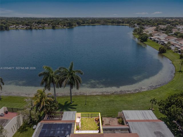 19113 NW 64th Ct, Hialeah, FL 33015
