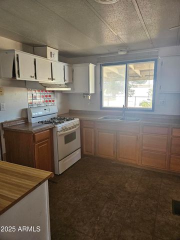 3704 S Finch Circle, Sierra Vista, AZ 85650