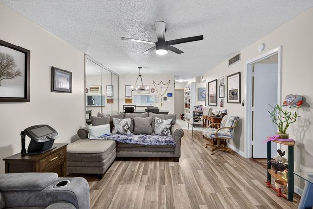 8400 Lagos De Campo Boulevard 303, Tamarac, FL 33321