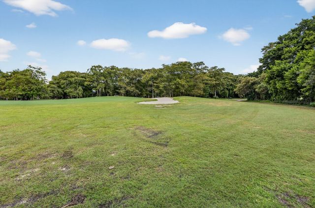 8400 Lagos De Campo Boulevard 303, Tamarac, FL 33321