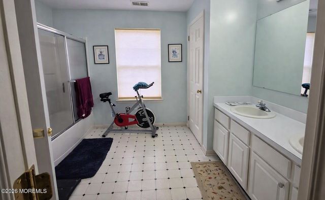 12 Durham Drive, Columbus, NJ 08022