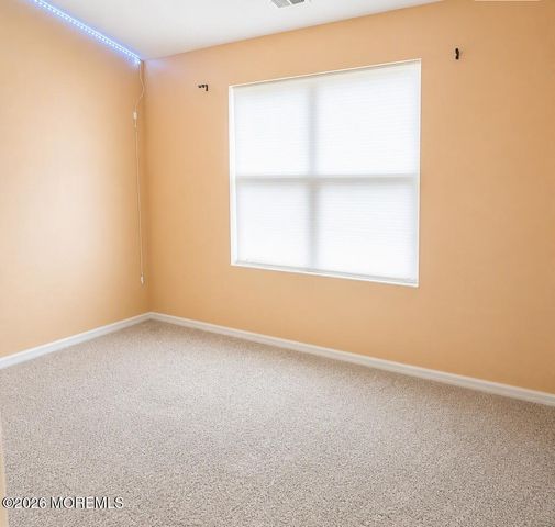 12 Durham Drive, Columbus, NJ 08022