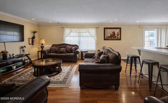12 Durham Drive, Columbus, NJ 08022
