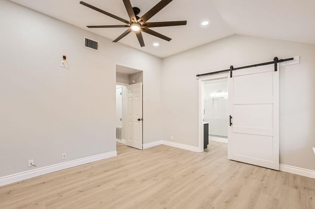 201 Orchard WAY, Hutto, TX 78634