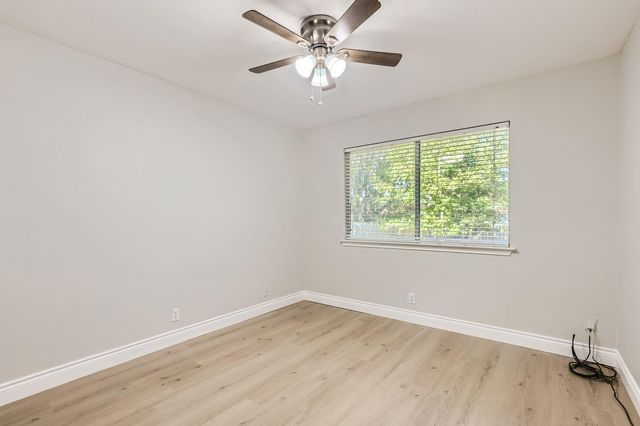 201 Orchard WAY, Hutto, TX 78634