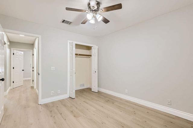 201 Orchard WAY, Hutto, TX 78634