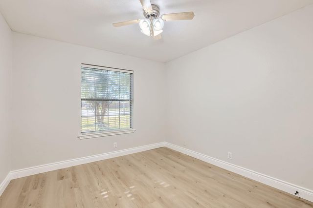 201 Orchard WAY, Hutto, TX 78634