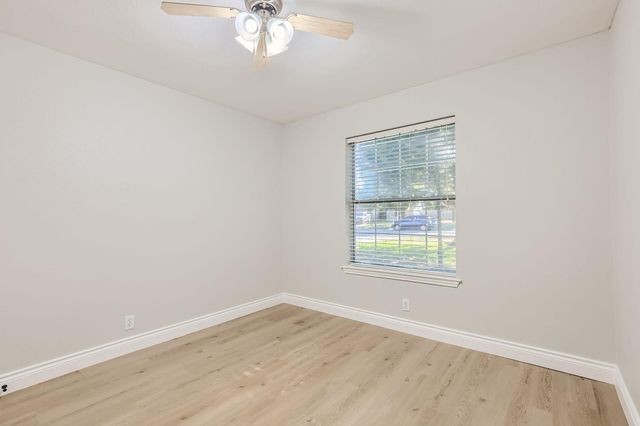 201 Orchard WAY, Hutto, TX 78634