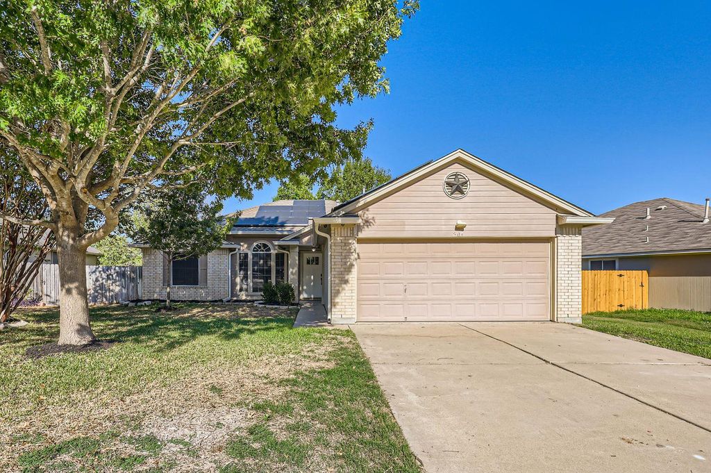 201 Orchard WAY, Hutto, TX 78634