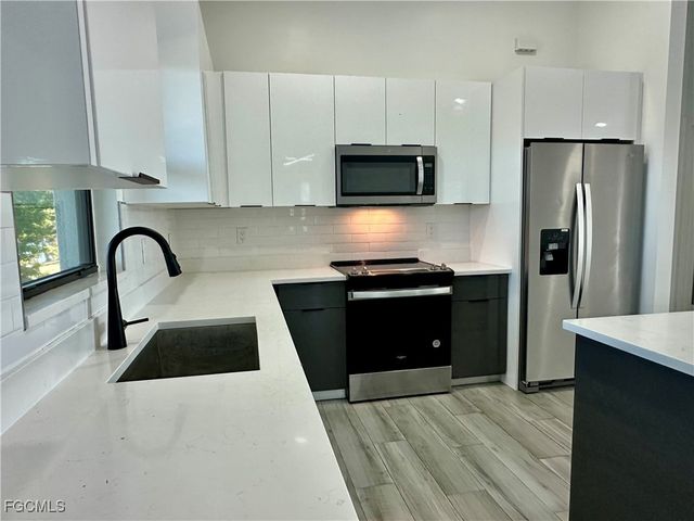 2309 NW 6th ST, Cape Coral, FL 33993