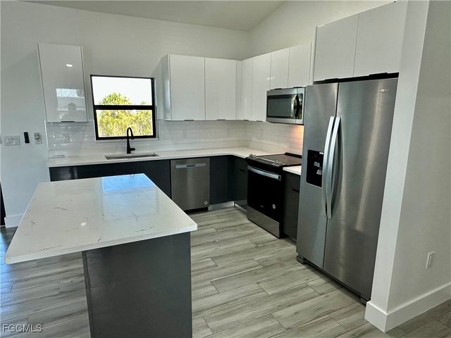 2309 NW 6th ST, Cape Coral, FL 33993