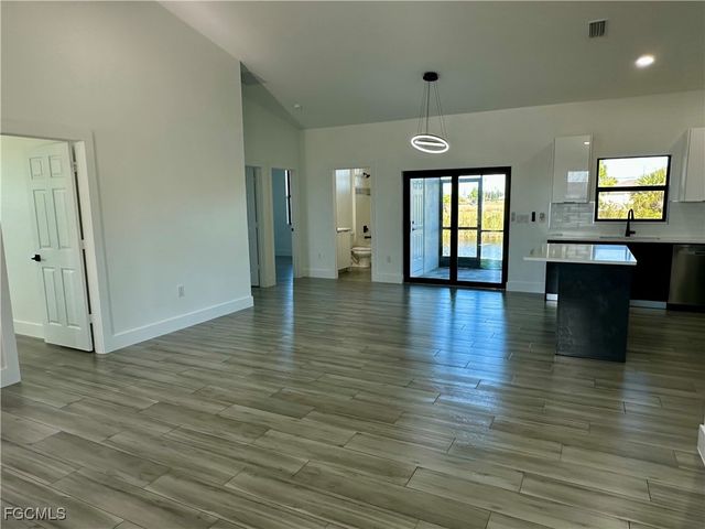 2309 NW 6th ST, Cape Coral, FL 33993