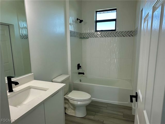 2309 NW 6th ST, Cape Coral, FL 33993