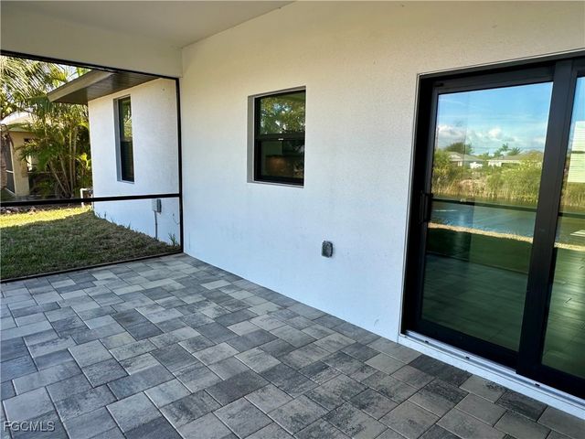 2309 NW 6th ST, Cape Coral, FL 33993