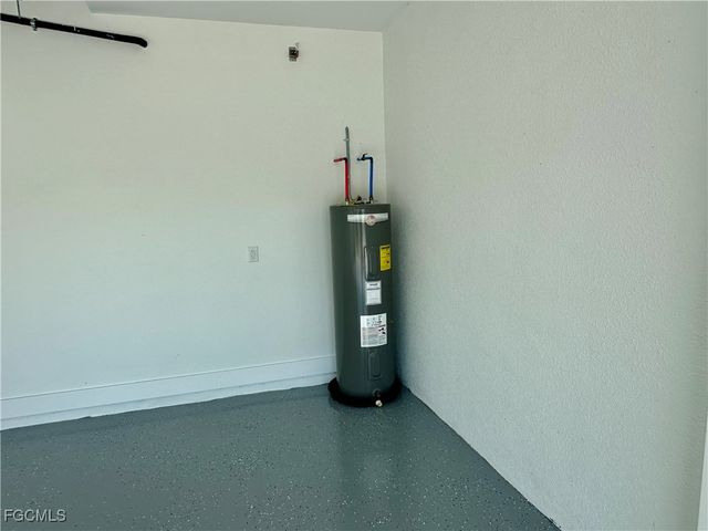 2309 NW 6th ST, Cape Coral, FL 33993