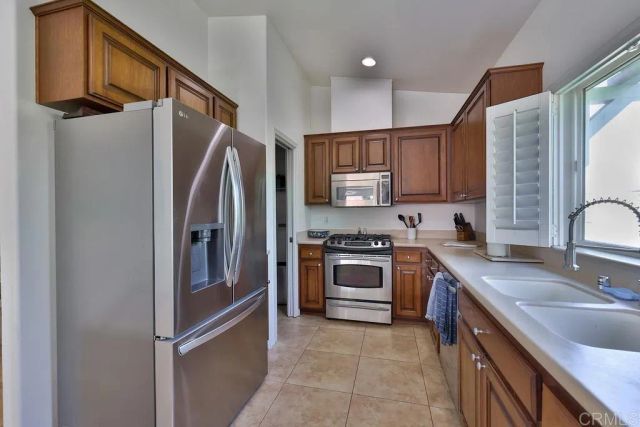 828 D Avenue, Coronado, CA 92118