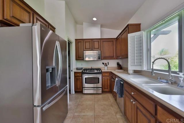 828 D Avenue, Coronado, CA 92118