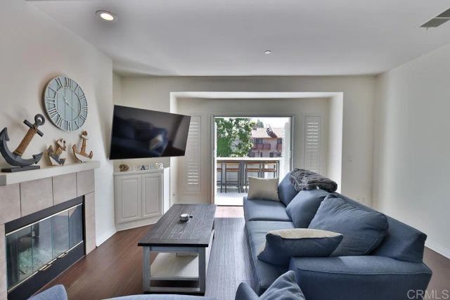 828 D Avenue, Coronado, CA 92118