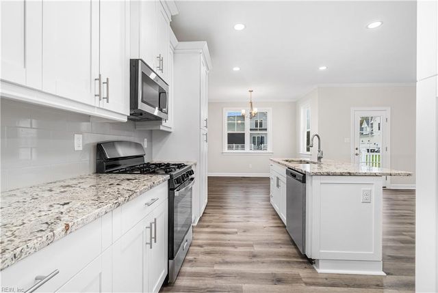 113 Goffigans TRCE, Yorktown, VA 23693