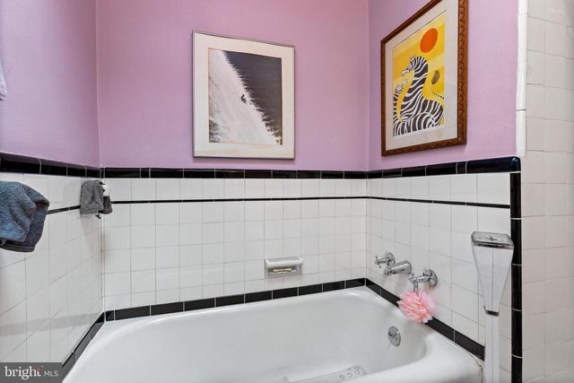 19 MCPHERSON, Philadelphia, PA 19119
