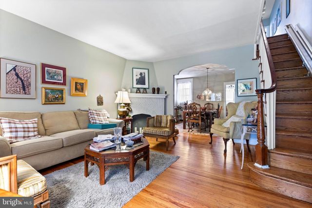 19 MCPHERSON, Philadelphia, PA 19119