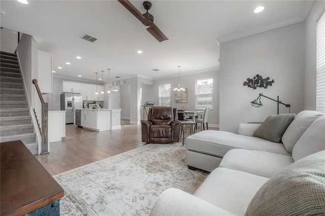 9102 CAROLINA WREN DRIVE, Tampa, FL 33626