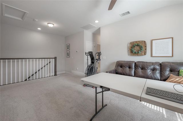 9102 CAROLINA WREN DRIVE, Tampa, FL 33626