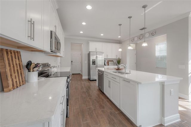 9102 CAROLINA WREN DRIVE, Tampa, FL 33626