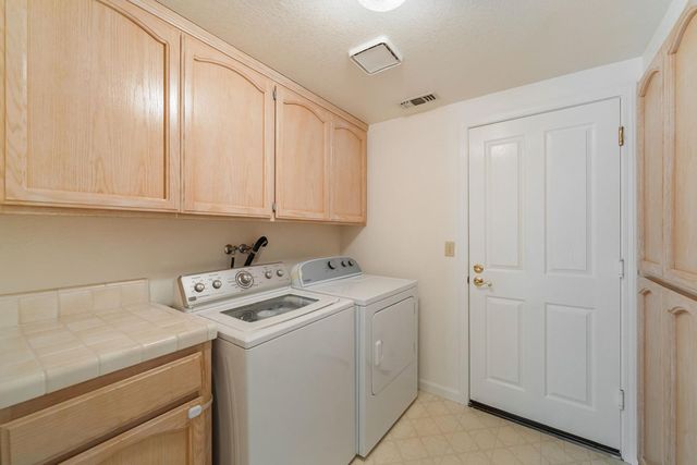 2104 Portsmouth, El Dorado Hills, CA 95762