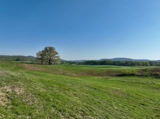 1 Russell Rd, Rock Island, TN 38581
