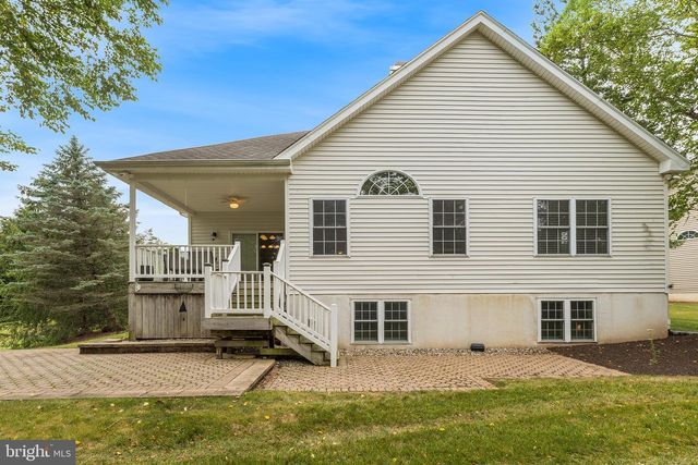 224 BOBWHITE RD, New Hope, PA 18938