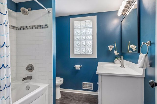 7116 Bristol Boulevard, Edina, MN 55435