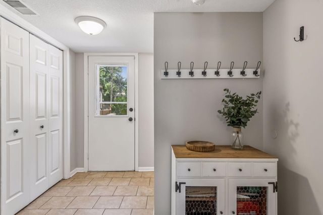 7116 Bristol Boulevard, Edina, MN 55435