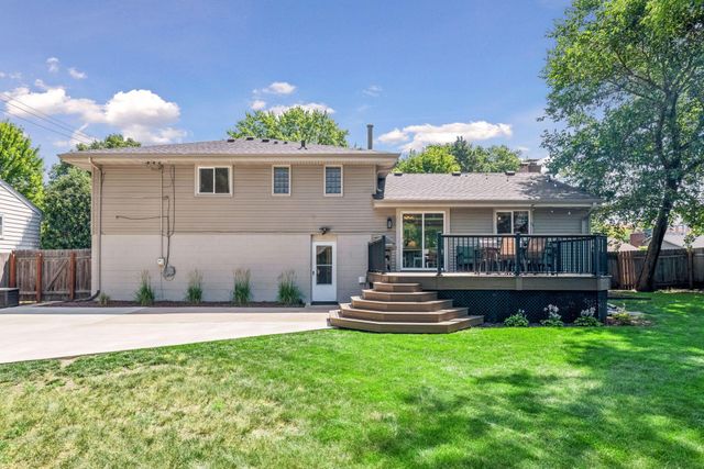 7116 Bristol Boulevard, Edina, MN 55435