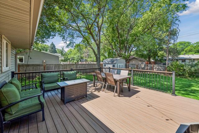 7116 Bristol Boulevard, Edina, MN 55435