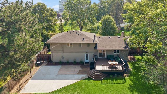 7116 Bristol Boulevard, Edina, MN 55435