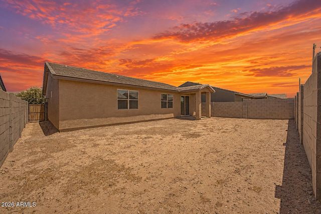 8825 W ALBENIZ Place, Tolleson, AZ 85353