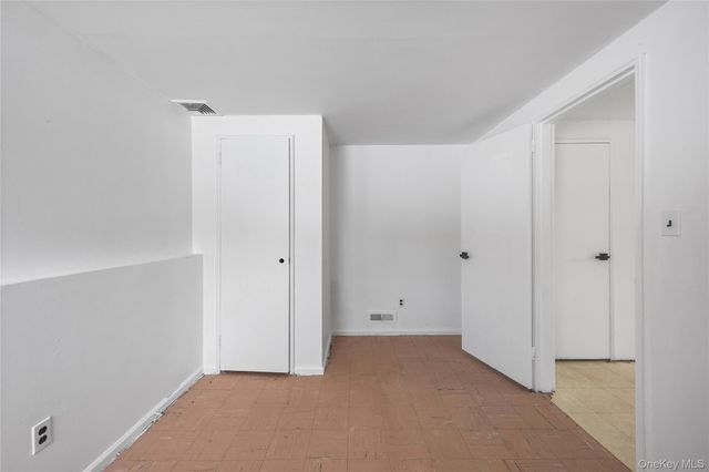 3 Saratoga Street, Commack, NY 11725