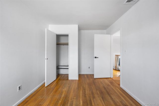 3 Saratoga Street, Commack, NY 11725