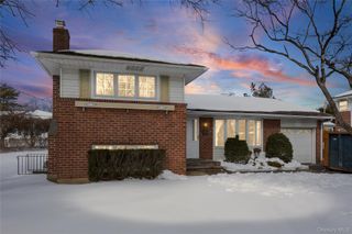 3 Saratoga Street, Commack, NY 11725