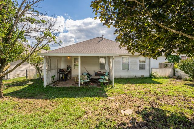 881 West Butterfield Drive, Nixa, MO 65714