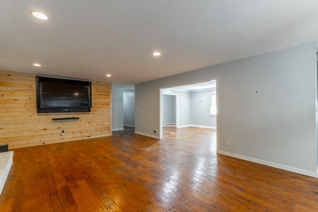 1211 N Concord Road, Chattanooga, TN 37421