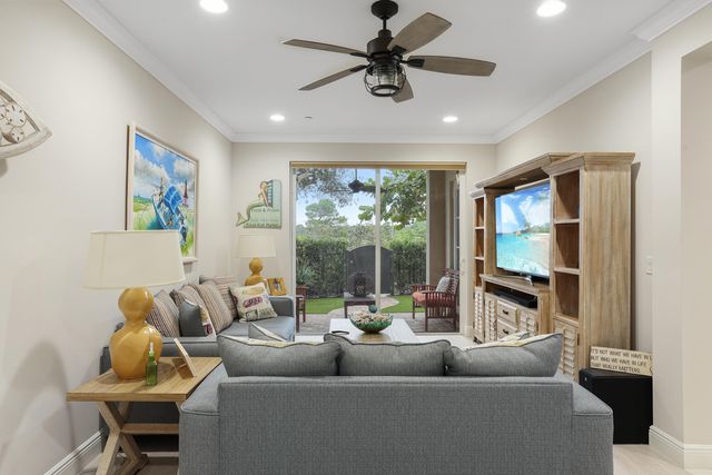 144 Tierra Lane 13, Jupiter, FL 33477