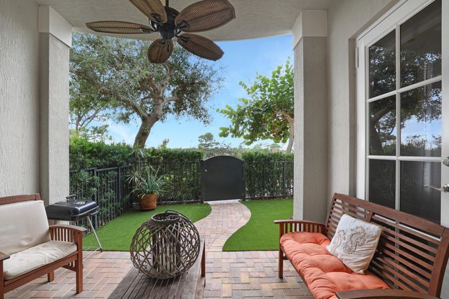 144 Tierra Lane 13, Jupiter, FL 33477