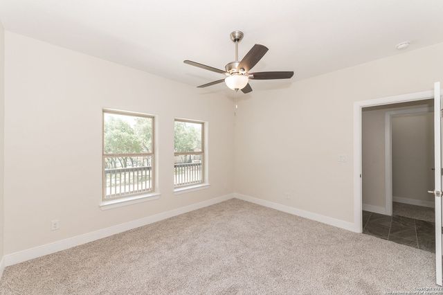 677 CIRCLEVIEW DR, Canyon Lake, TX 78133