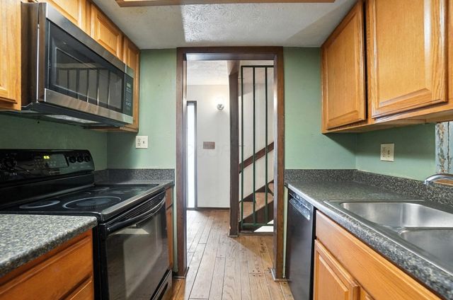 106 E Ticonderoga Drive, Westerville, OH 43081