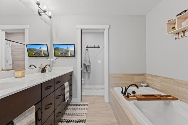 6364 Sunset Hill Place NW, Rochester, MN 55901