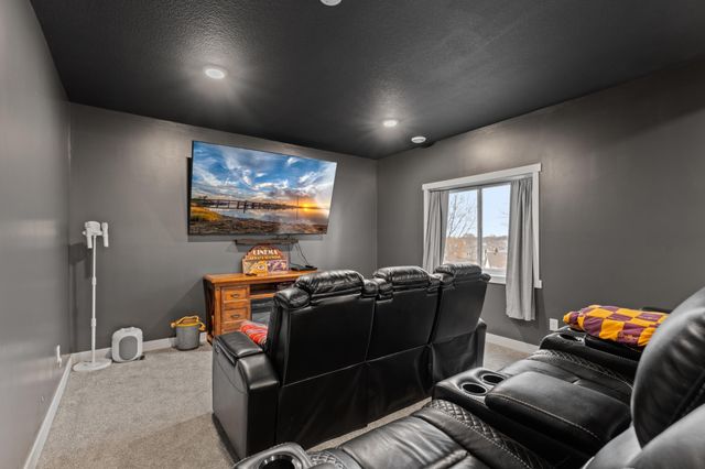 6364 Sunset Hill Place NW, Rochester, MN 55901